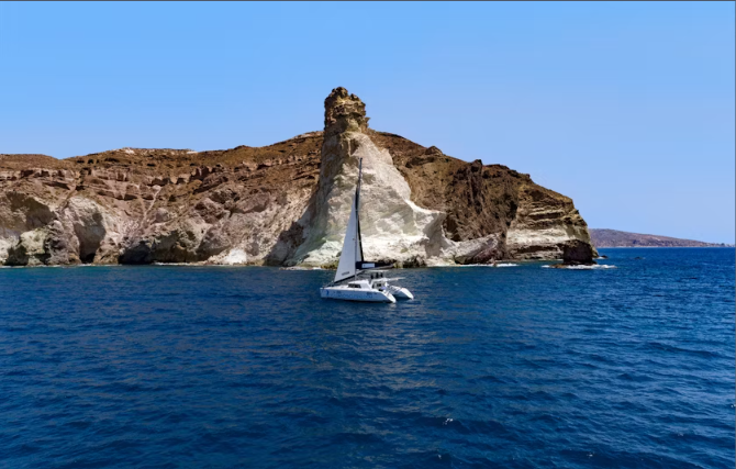 Half-Day Santorini Cruise with Lunch - Image 3